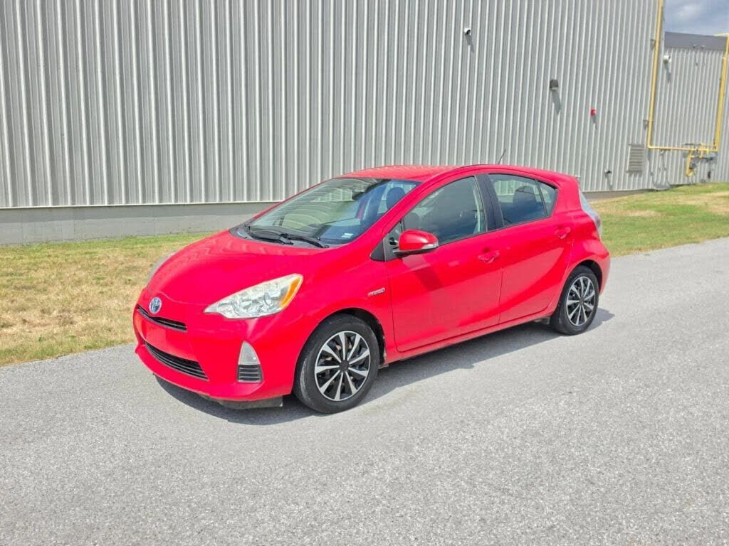 2014 TOYOTA Prius