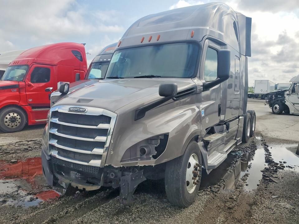 2019 FREIGHTLINER New Cascadia 126" Sleepercab
