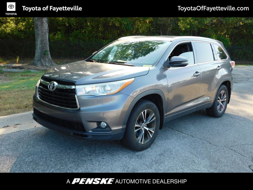 2016 TOYOTA Highlander