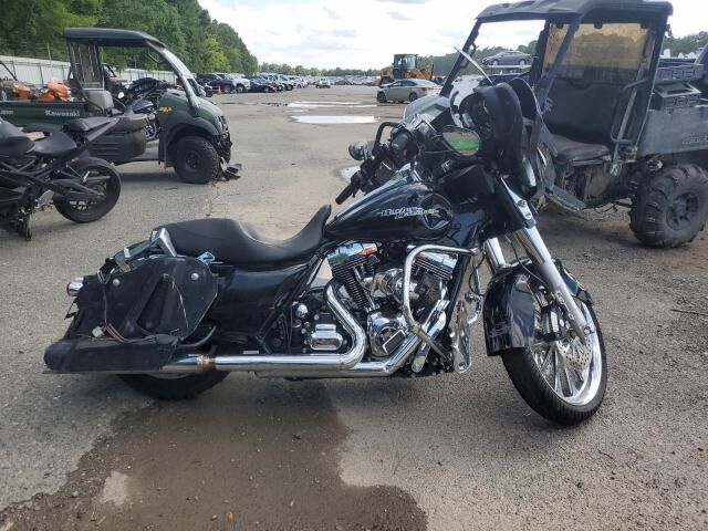 2016 HARLEY DAVIDSON FLHX / Street Glide