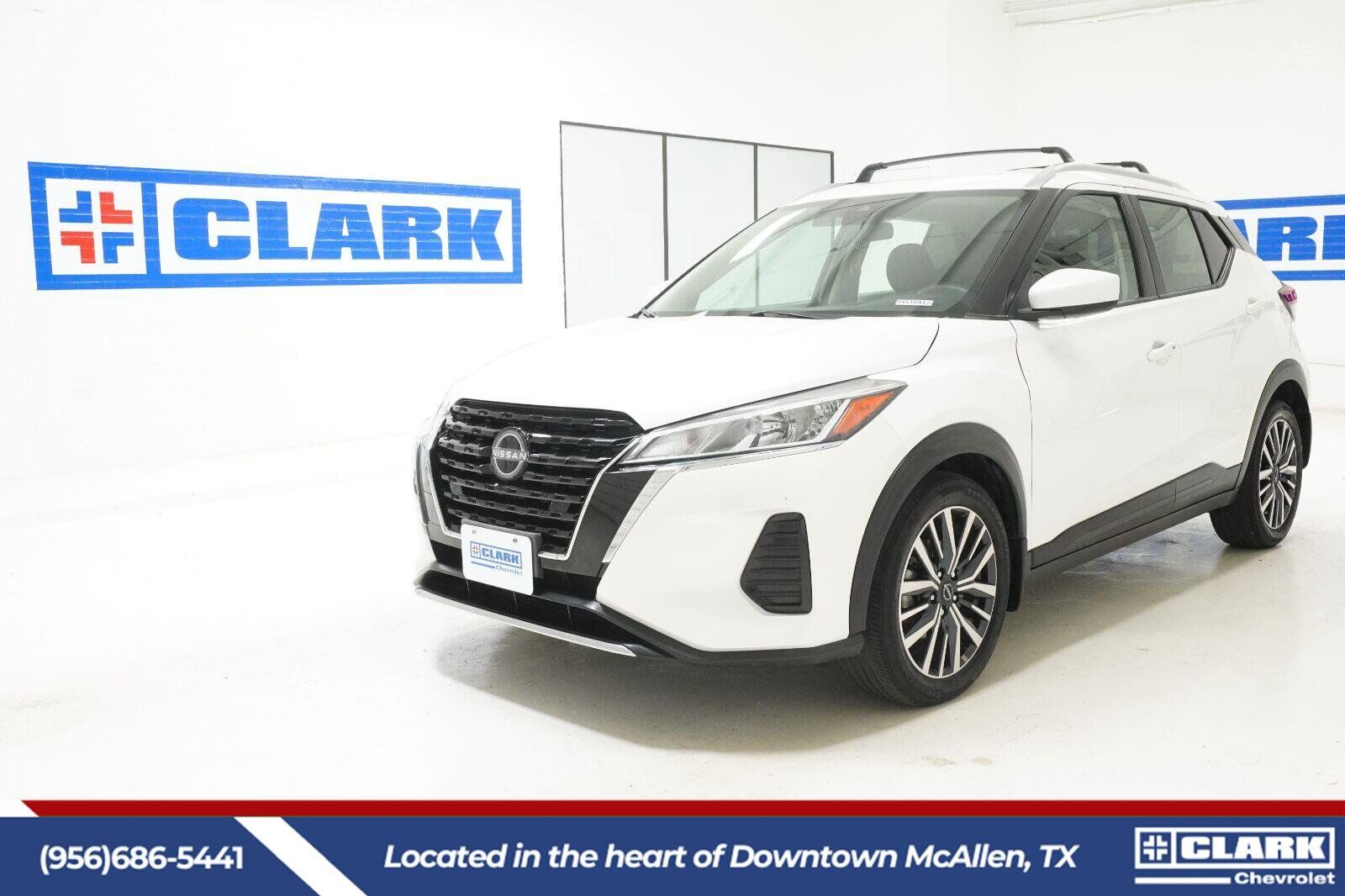 2023 NISSAN Kicks