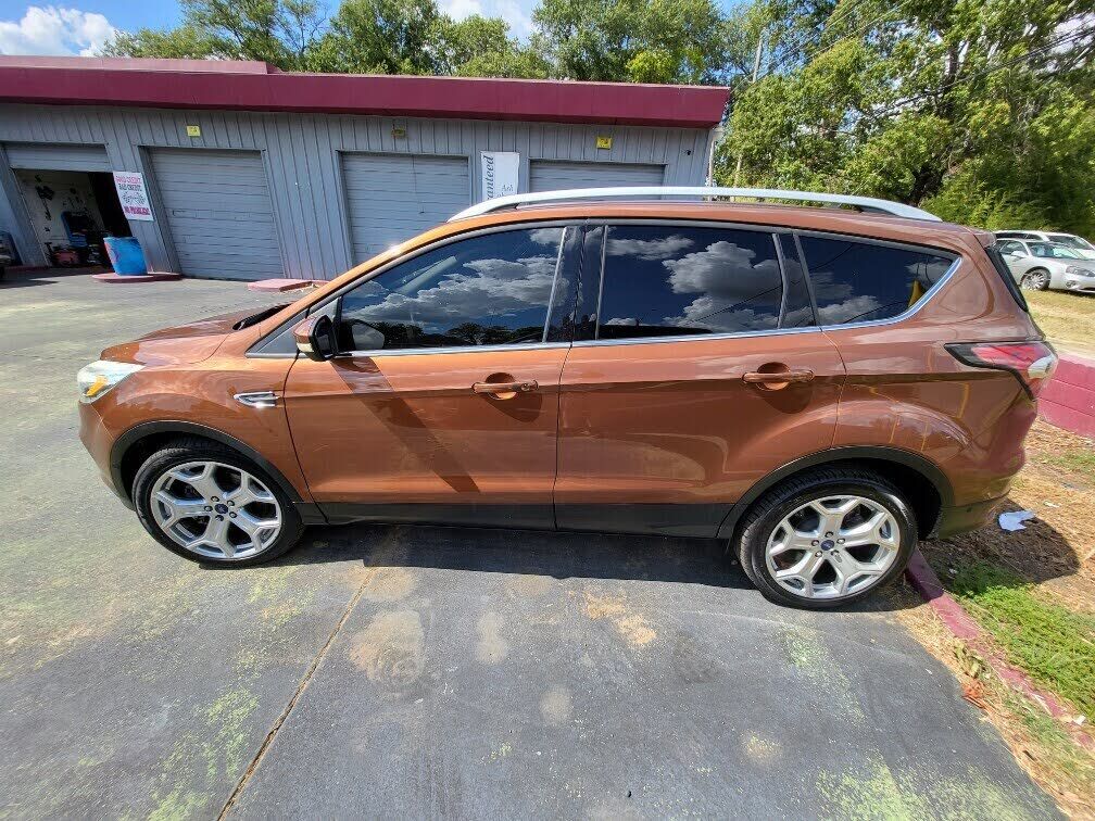 2017 FORD Escape