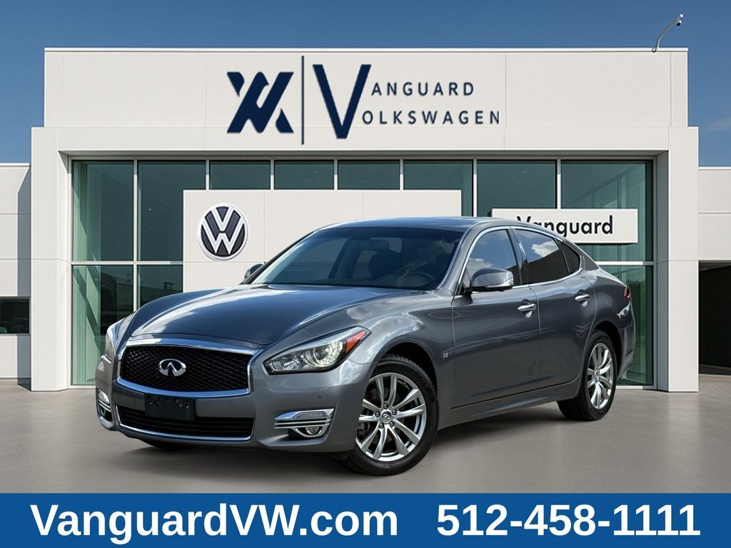 2018 INFINITI Q70