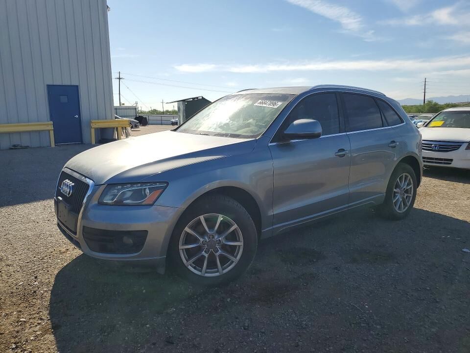 2011 AUDI Q5
