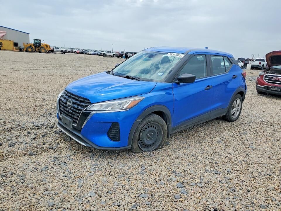 2022 NISSAN Kicks
