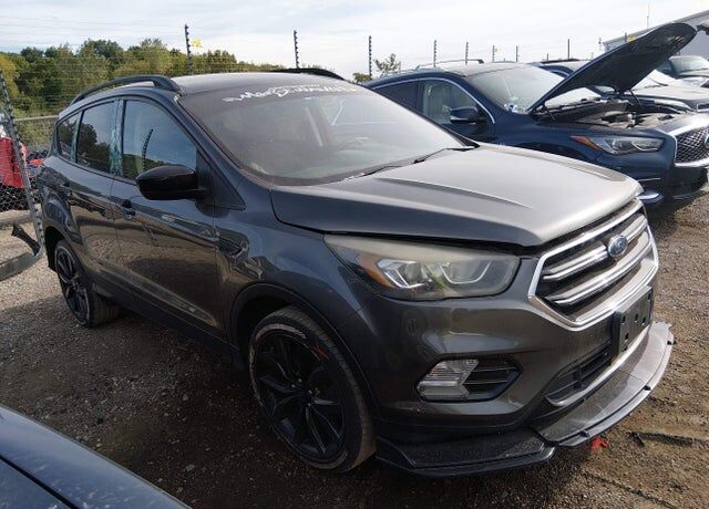 2017 FORD Escape