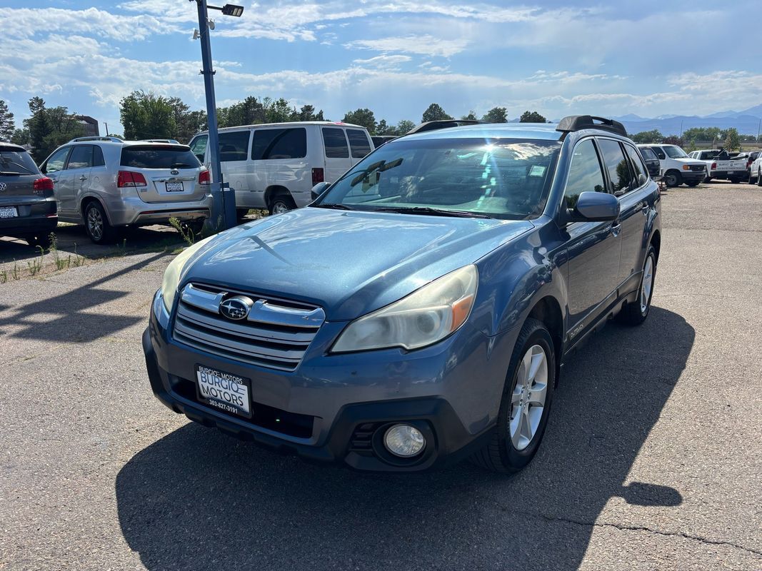 2013 SUBARU Outback