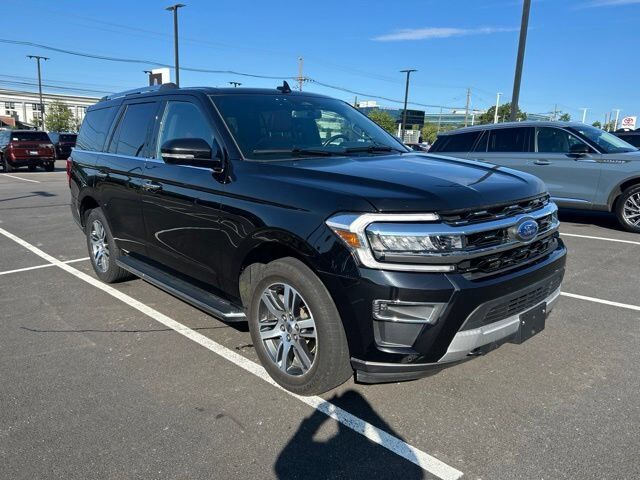 2022 FORD Expedition