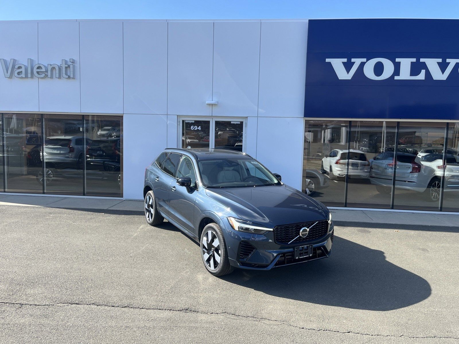 2024 VOLVO XC60