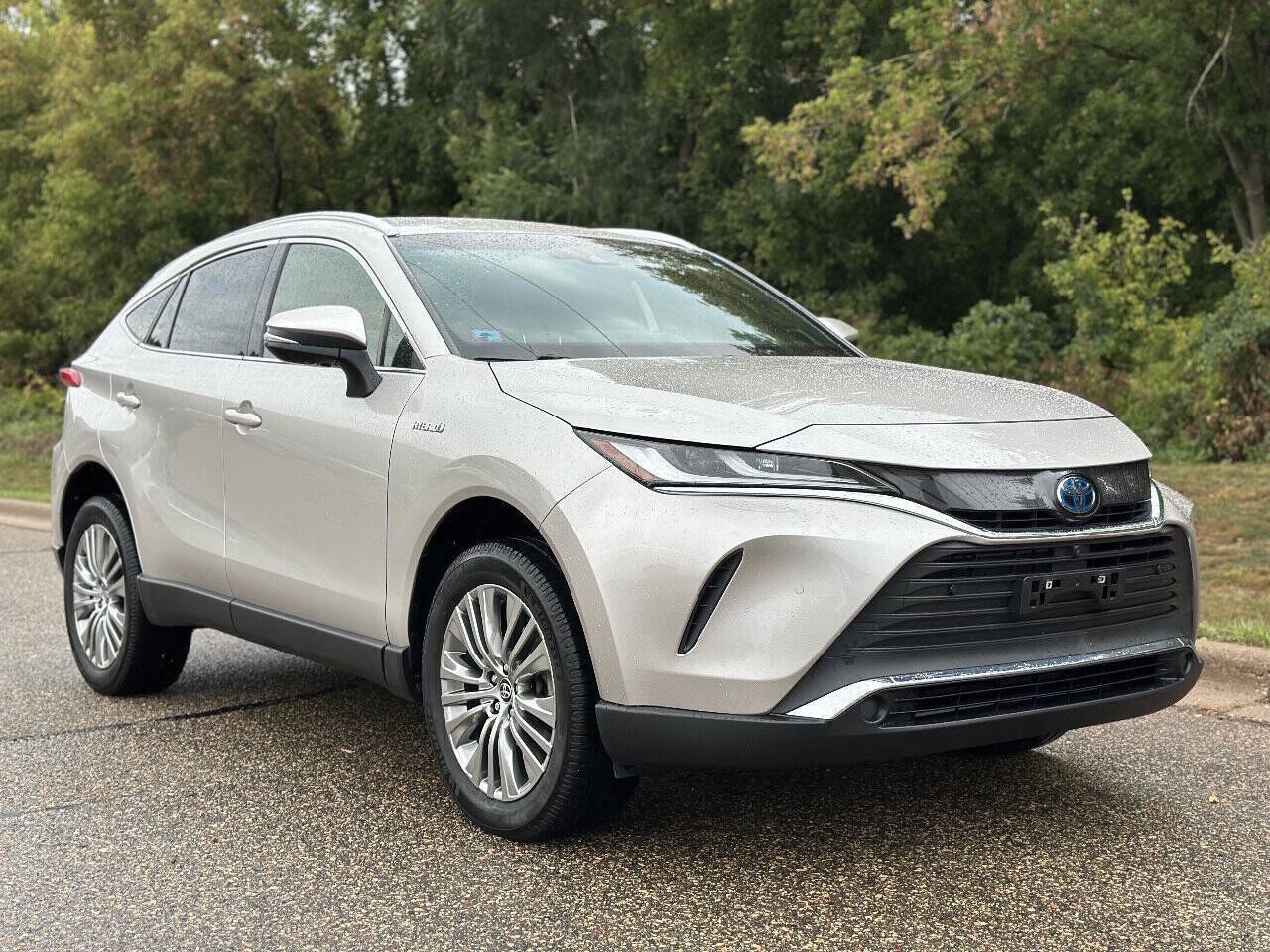 2021 TOYOTA Venza