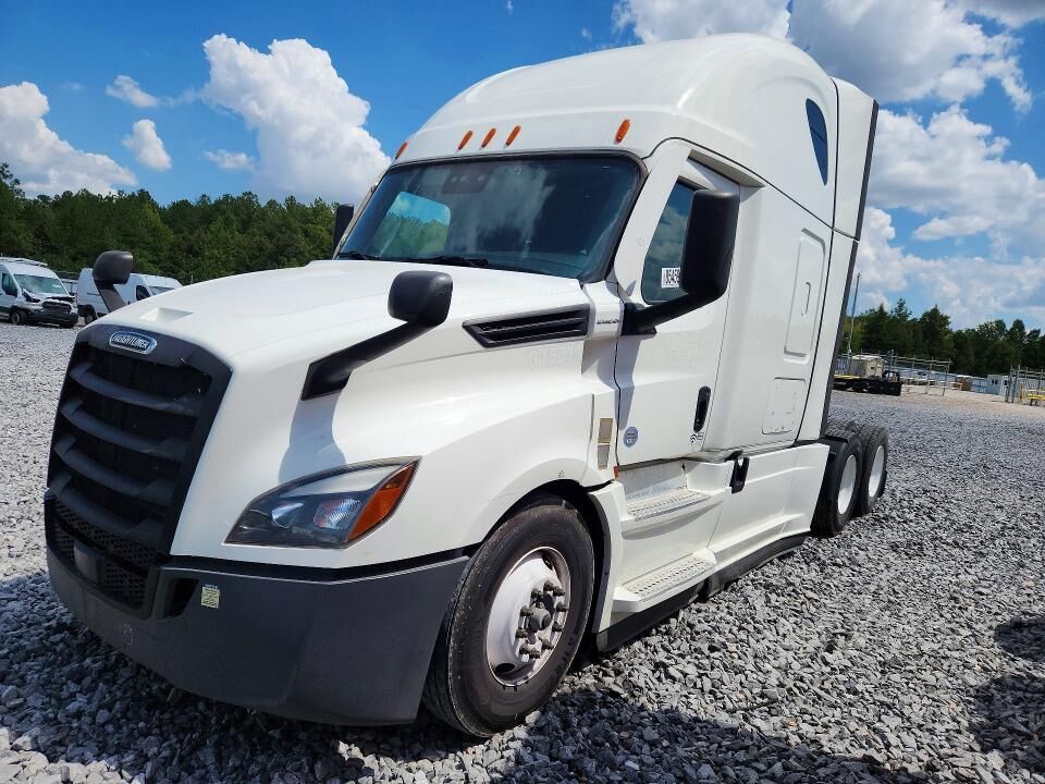 2023 FREIGHTLINER Cascadia