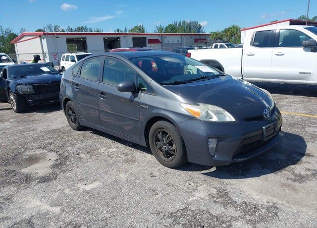 2015 TOYOTA PRIUS