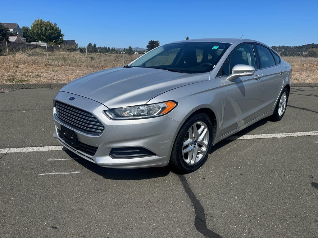2013 FORD Fusion