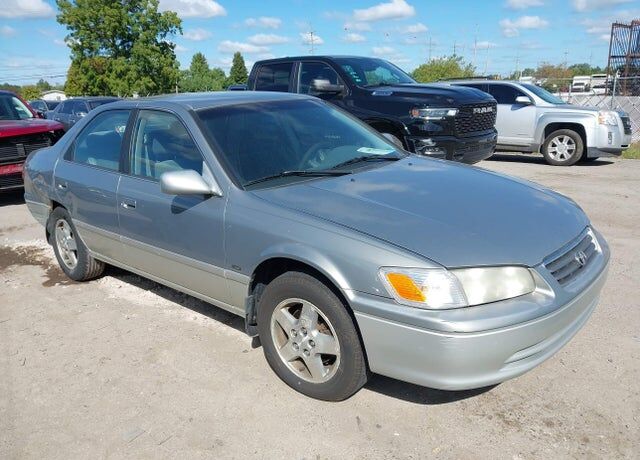 2001 TOYOTA Camry