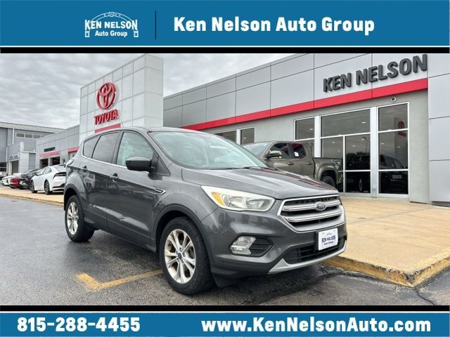 2017 FORD Escape