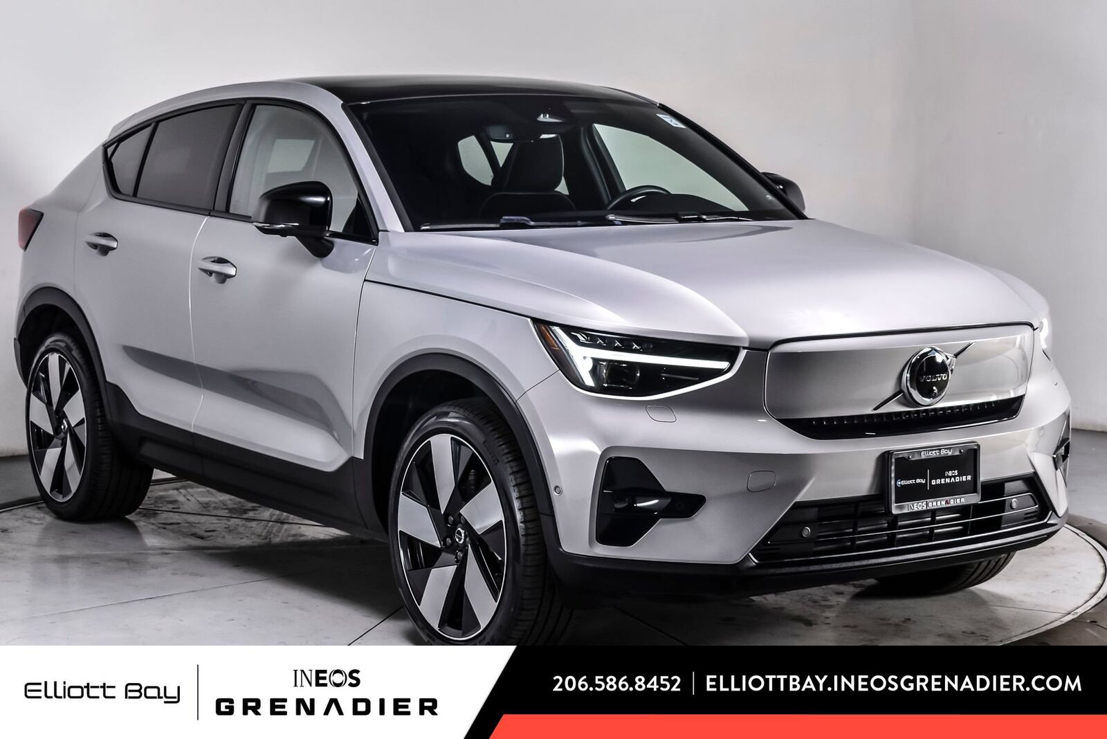 2023 VOLVO C40