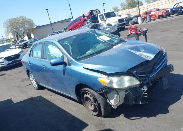 2013 TOYOTA Corolla