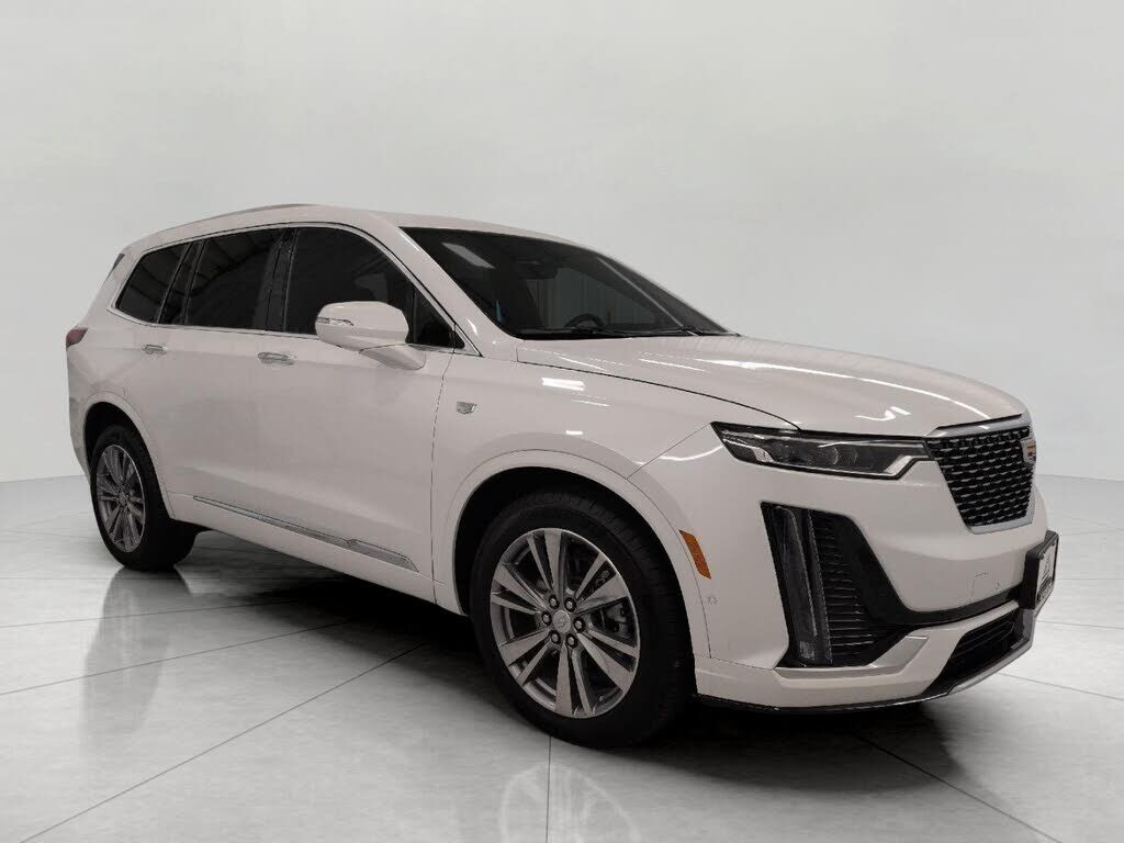2025 CADILLAC XT6
