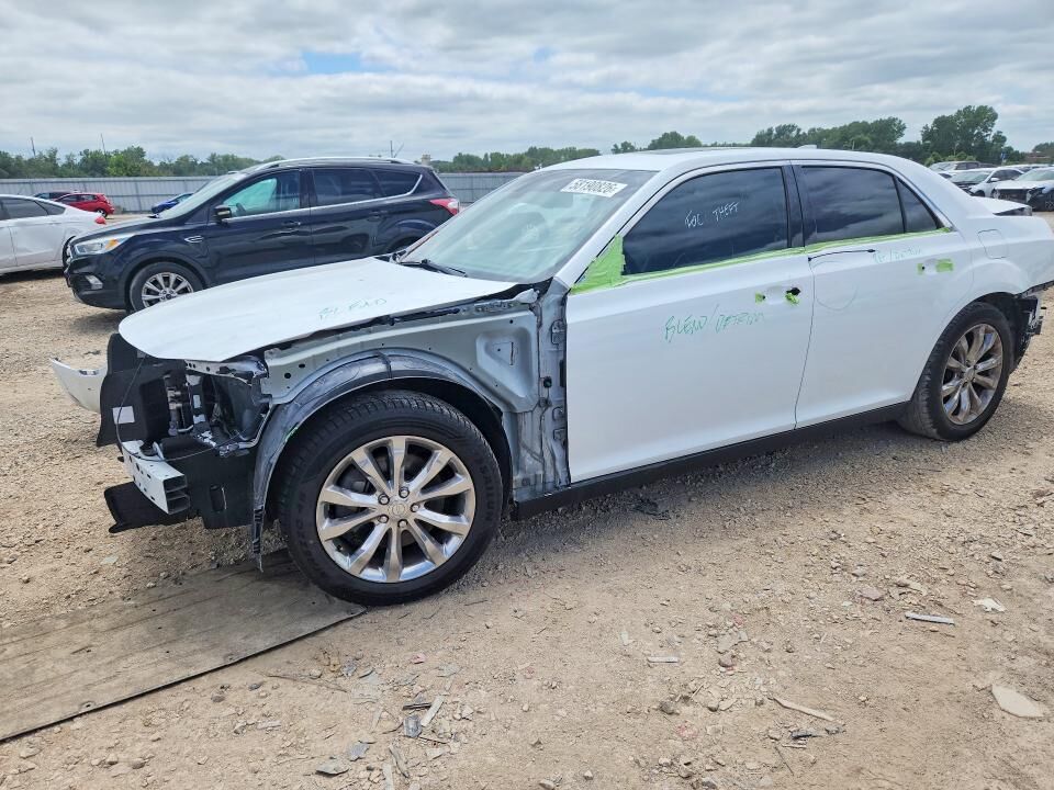 2016 CHRYSLER 300