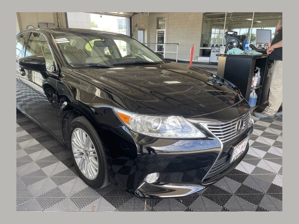 2013 LEXUS ES