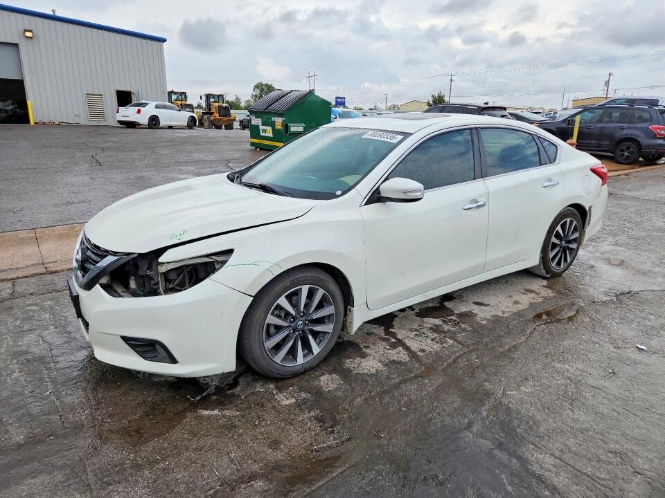 2017 NISSAN Altima