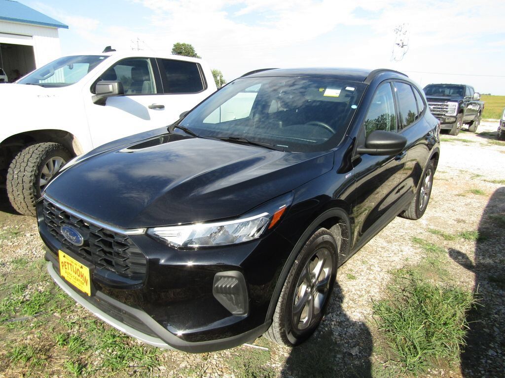 2025 FORD Escape