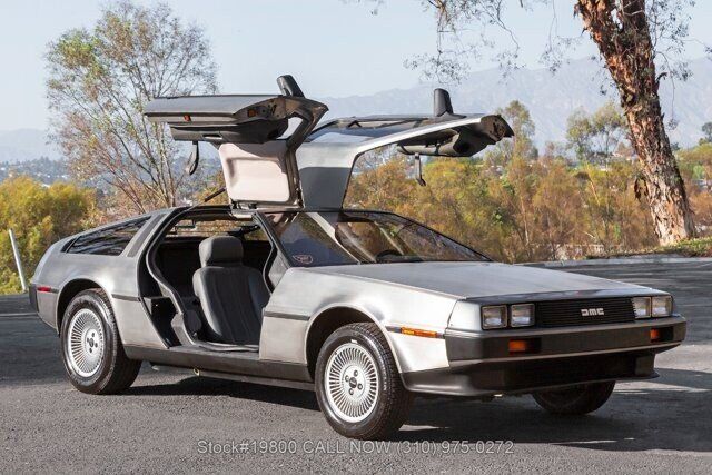 1983 DELOREAN DMC-12