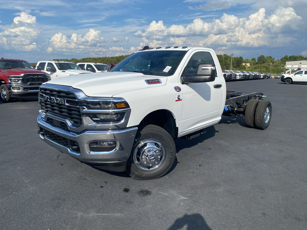 2027 RAM 3500