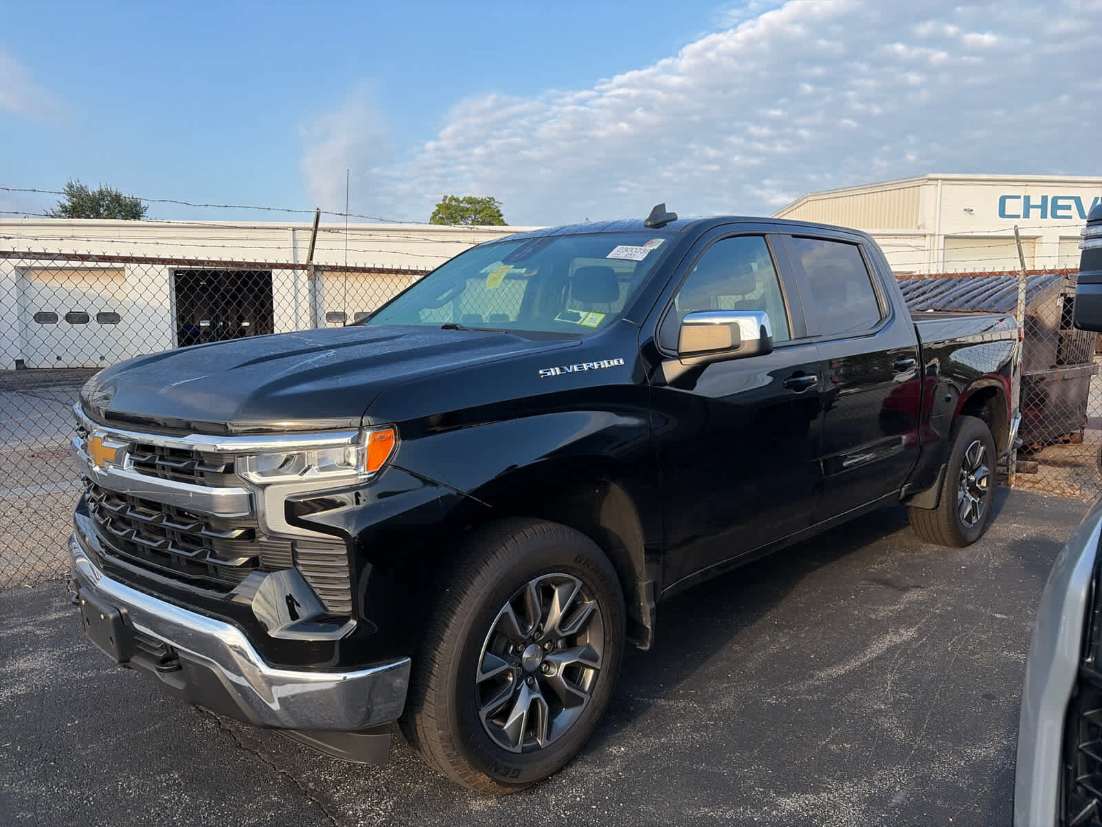 2023 CHEVROLET Silverado
