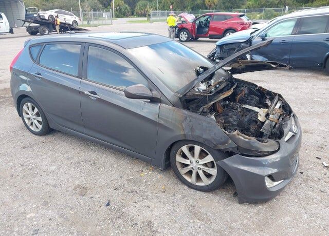 2012 HYUNDAI Accent
