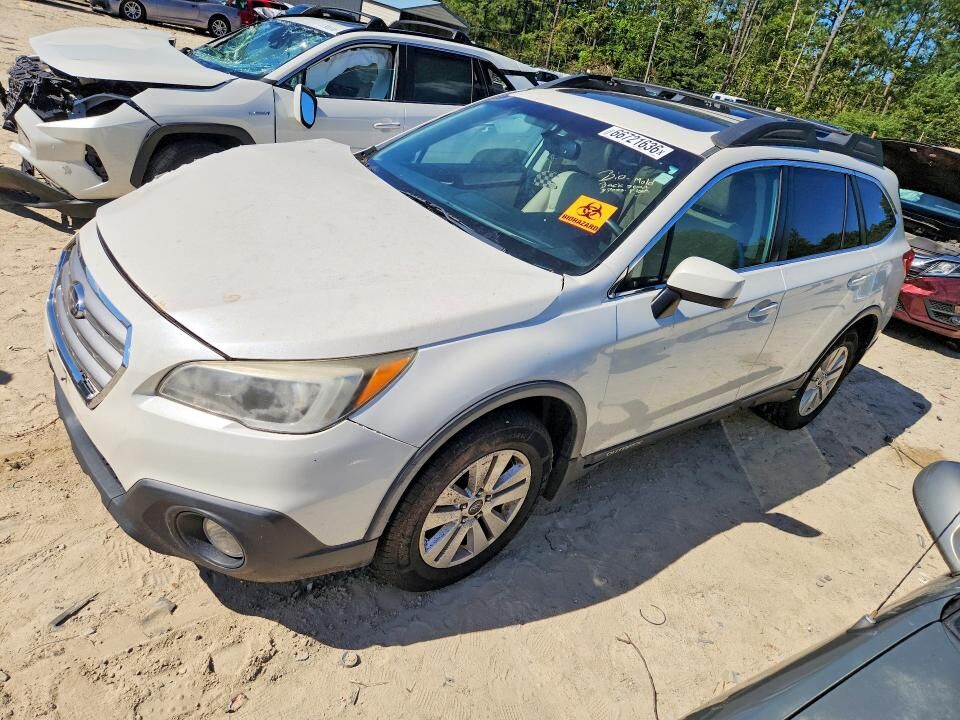 2015 SUBARU Outback