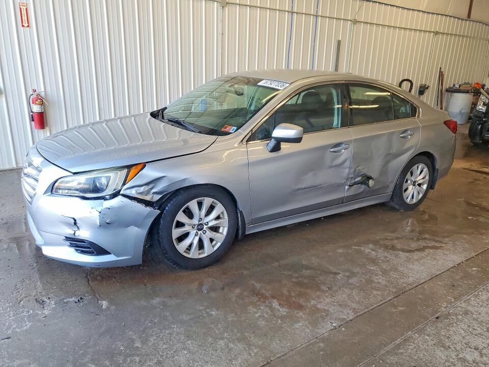 2015 SUBARU Legacy