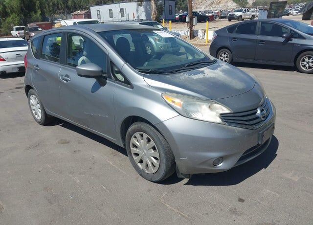 2015 NISSAN Versa