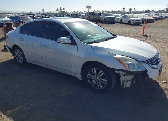 2010 NISSAN Altima