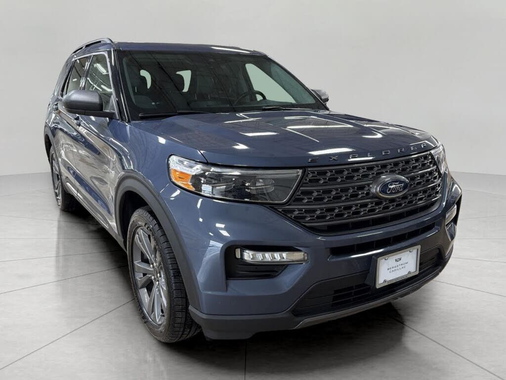 2021 FORD Explorer