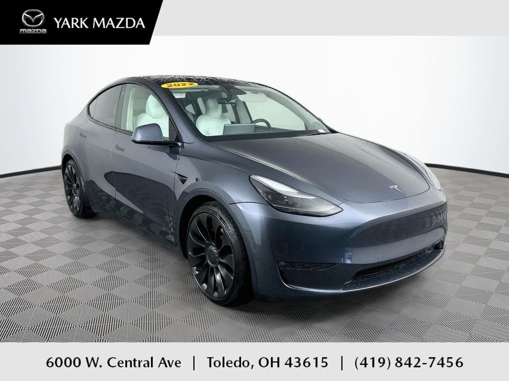 2022 TESLA Model Y
