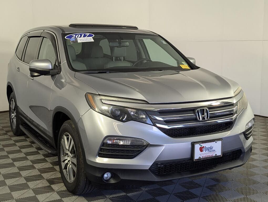 2017 HONDA Pilot