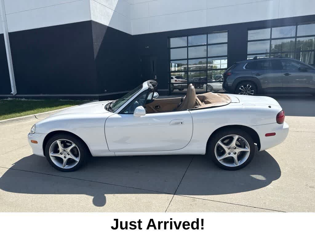 2001 MAZDA MX-5