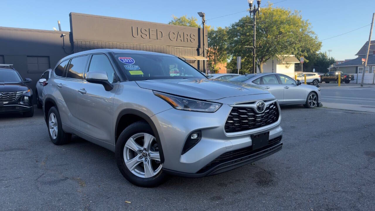 2021 TOYOTA Highlander