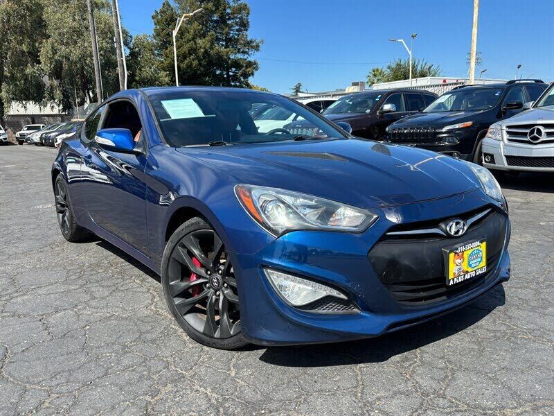 2016 HYUNDAI Genesis Coupe