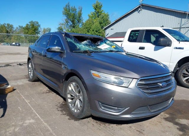 2014 FORD Taurus