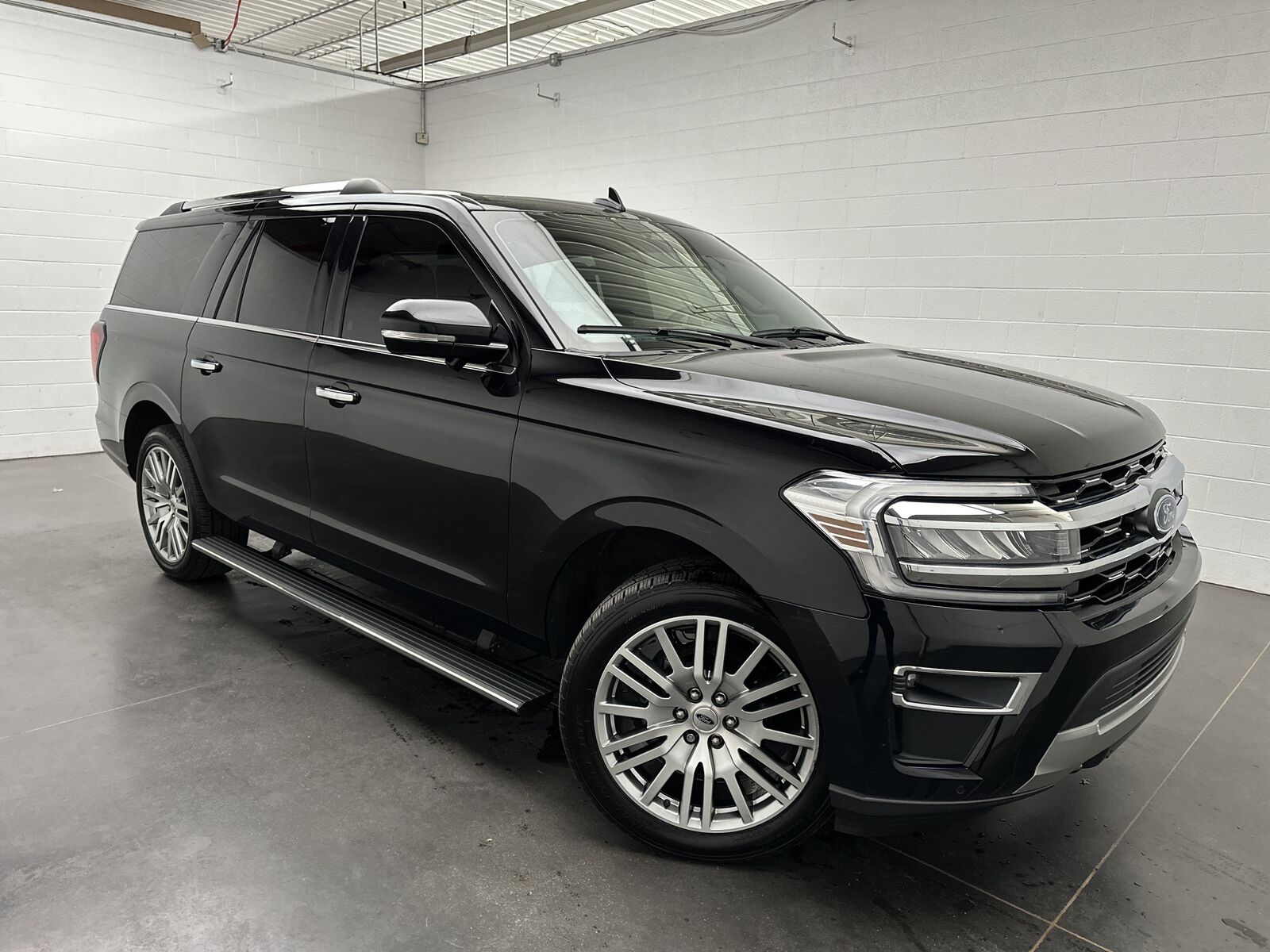 2023 FORD Expedition