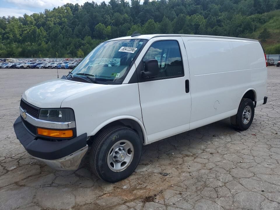 2022 CHEVROLET Express