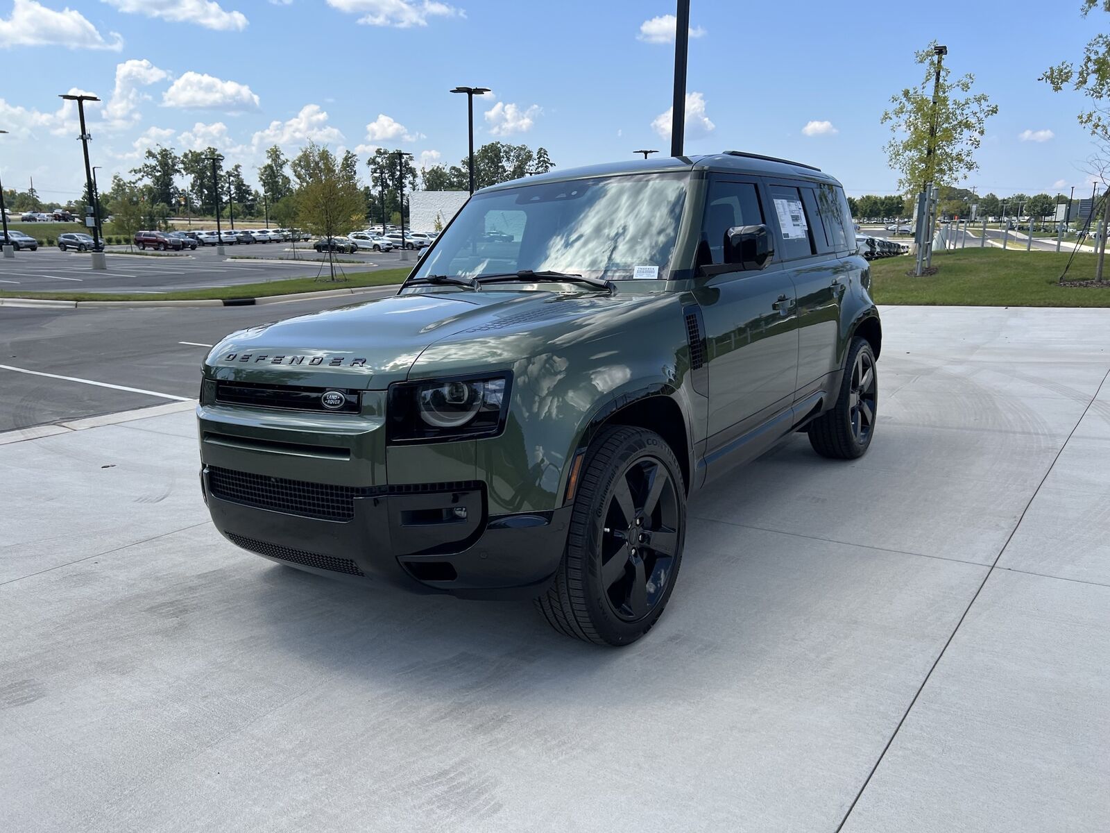 2026 LAND ROVER Defender