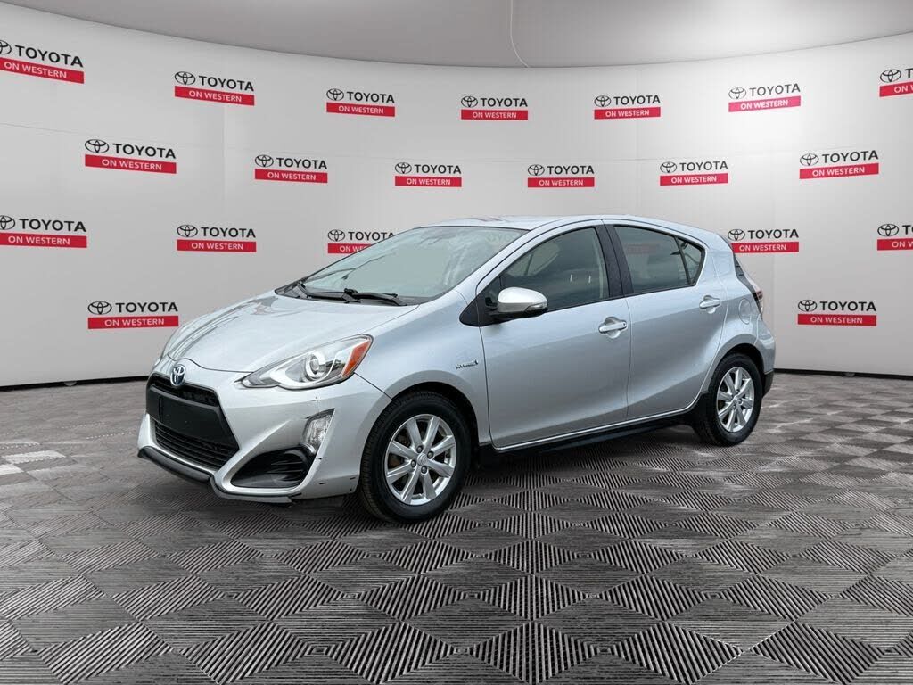 2017 TOYOTA Prius