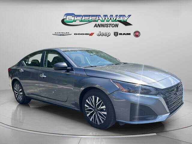 2025 NISSAN Altima