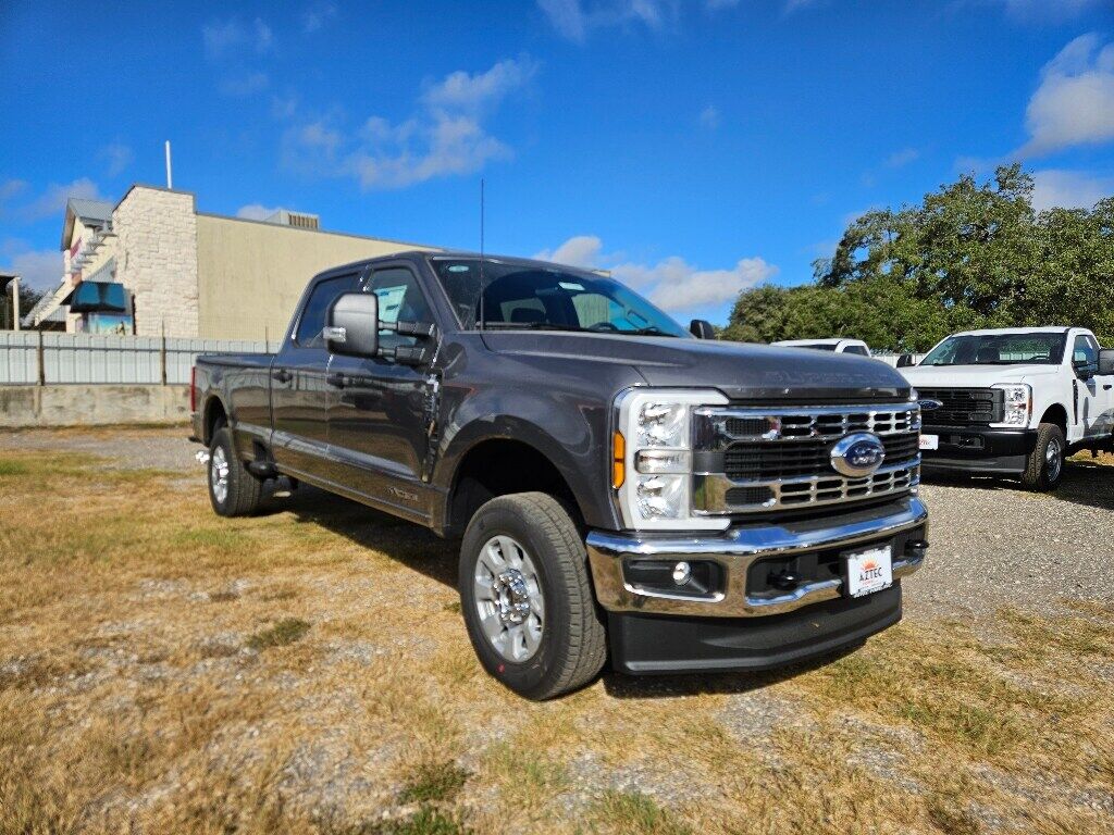 2024 FORD F-250