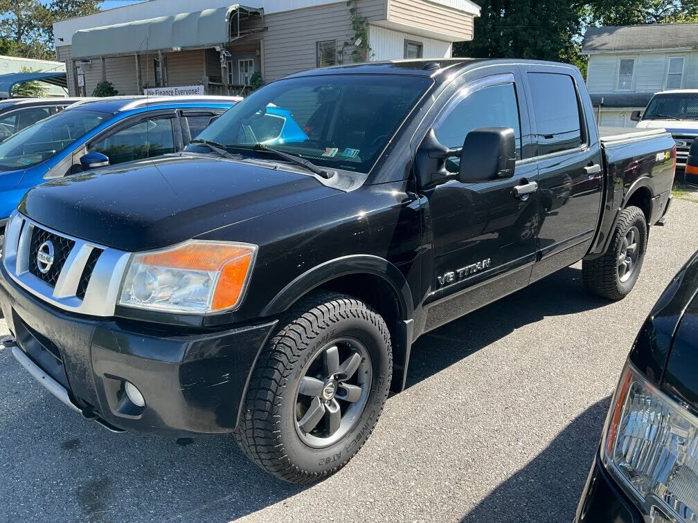 2013 NISSAN Titan