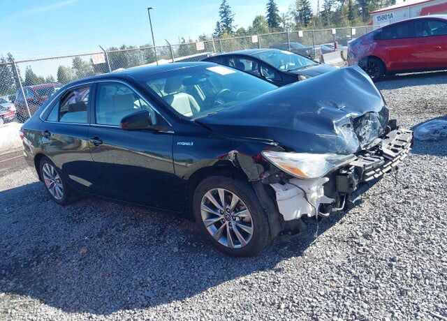 2016 TOYOTA Camry