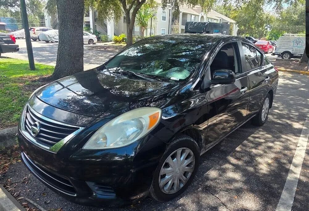 2013 NISSAN Versa